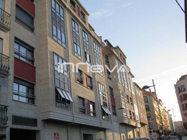 Amplio Local en Pontevedra