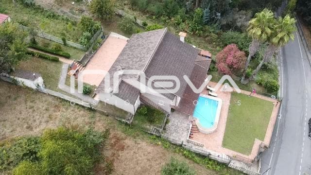 Foto 1 Chalet independiente a solo 15 minutos de Pontevedra