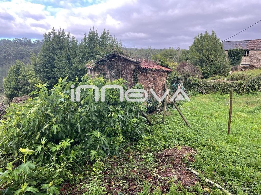 Foto 4 Finca con casa para Rehabilitar en el centro de Cerdedo