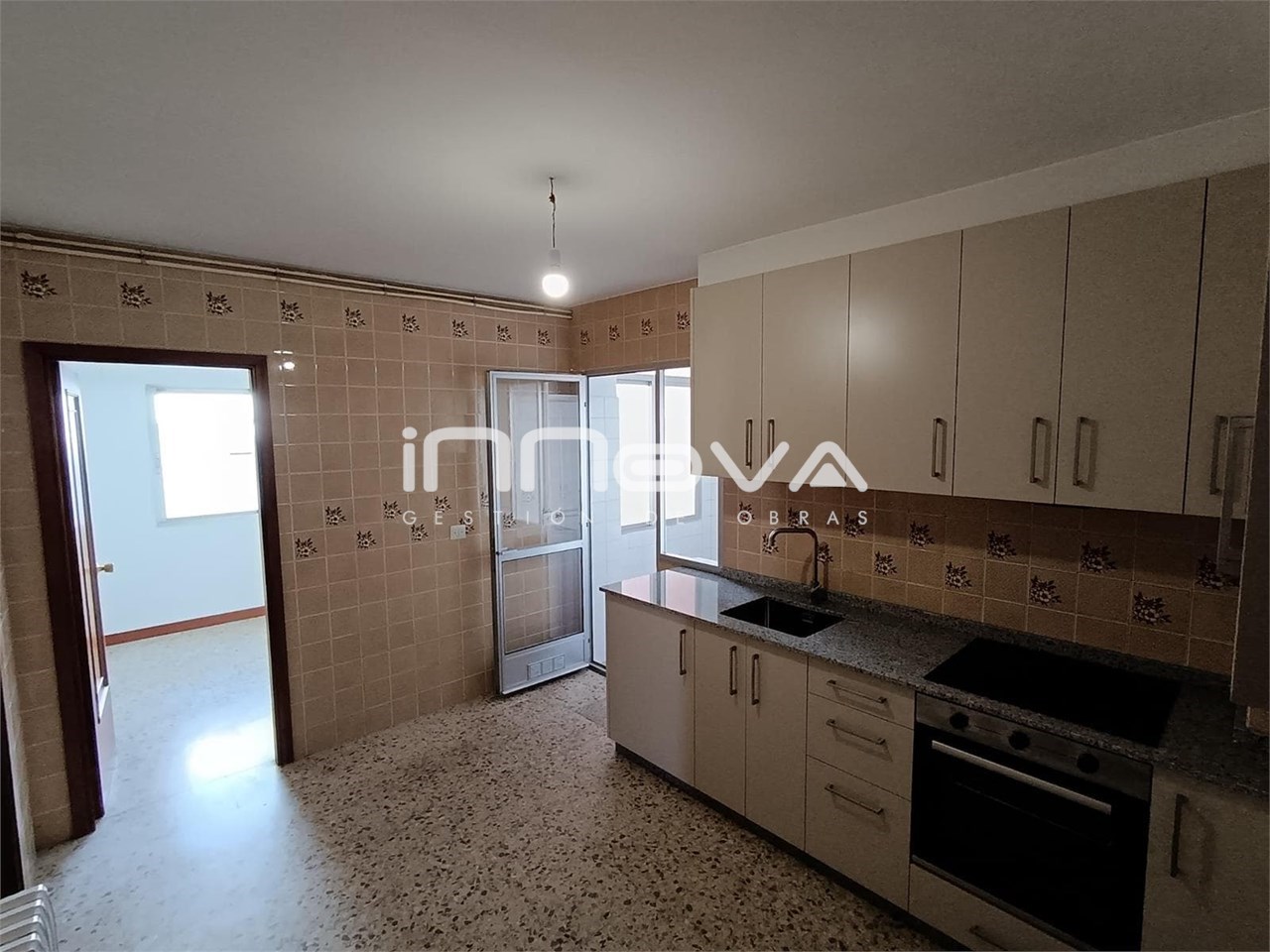 Foto 11 Piso en alquiler en Pontevedra