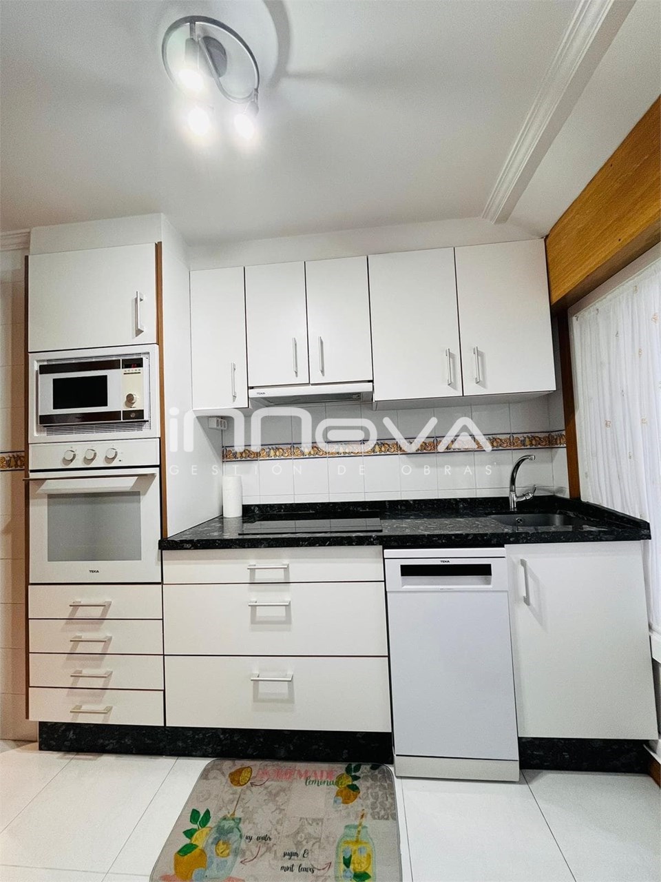 Foto 12 Piso en alquiler en Pontevedra