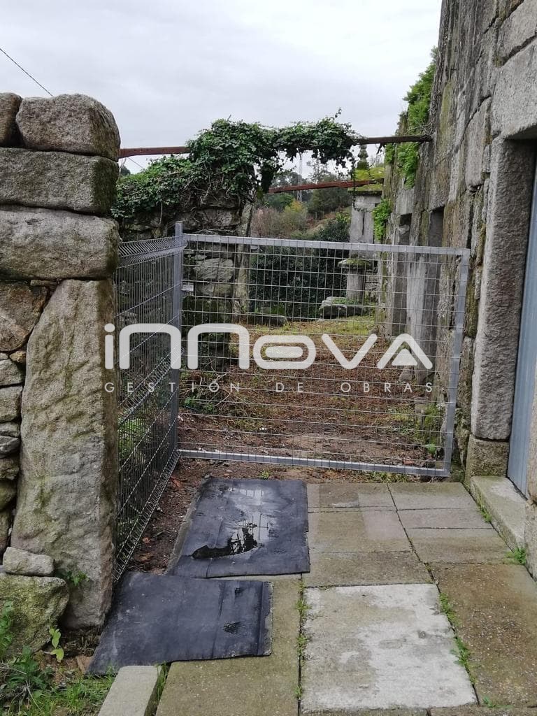 Foto 9 TERRENO CON CASA PARA REFORMAR EN VILABOA